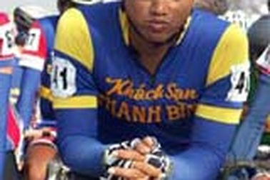 Cua-rơ Phạm Minh Tuấn cũng muốn đi khỏi TPHCM 