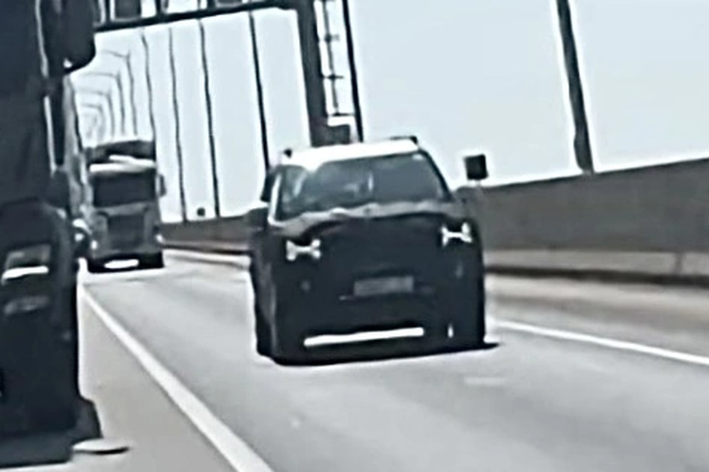Hyundai Santa Fe 2023 và loạt xe Hàn đắt khách lộ diện phiên bản mới - 1 Hyundai Santa Fe 2023 và loạt xe Hàn đắt khách lộ diện phiên bản mới - 1