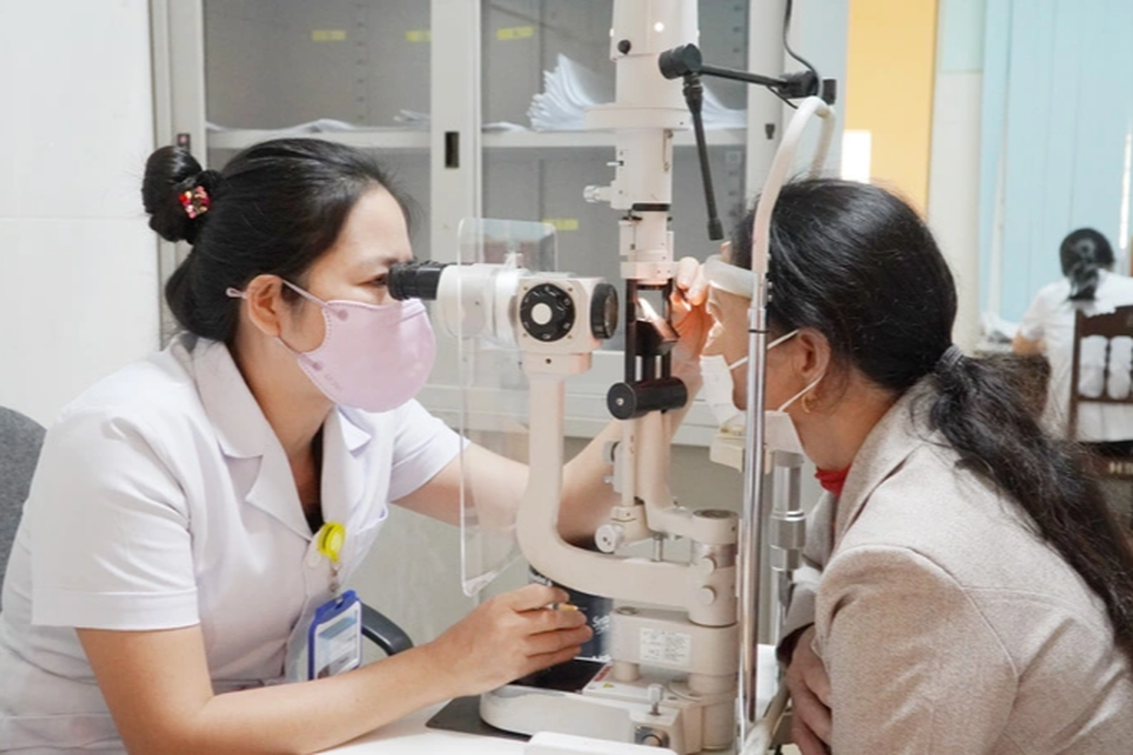 Báo động bệnh đau mắt đỏ, ghi nhận trên 6.000 ca mắc - 1 Báo động bệnh đau mắt đỏ, ghi nhận trên 6.000 ca mắc - 1