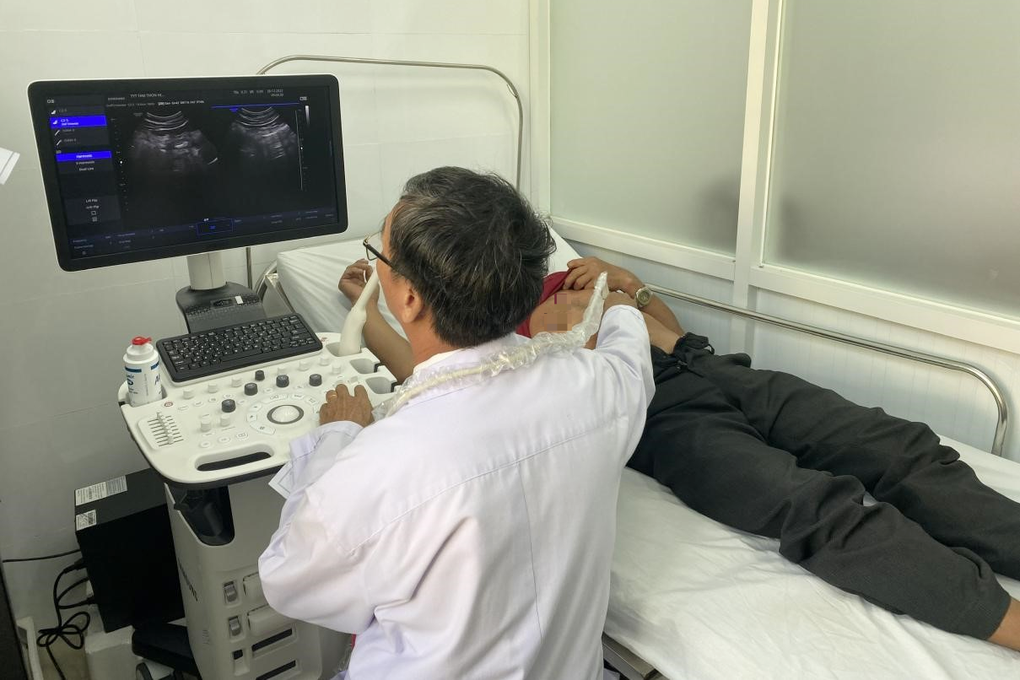 Bác sĩ ở TPHCM đi luân phiên về tuyến cơ sở sẽ được hưởng nhiều khoản tiền - 2 Bác sĩ ở TPHCM đi luân phiên về tuyến cơ sở sẽ được hưởng nhiều khoản tiền - 2