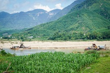 “Lùm xùm” mỏ cát Pha Lê: Công ty mẹ khiếu nại công ty con