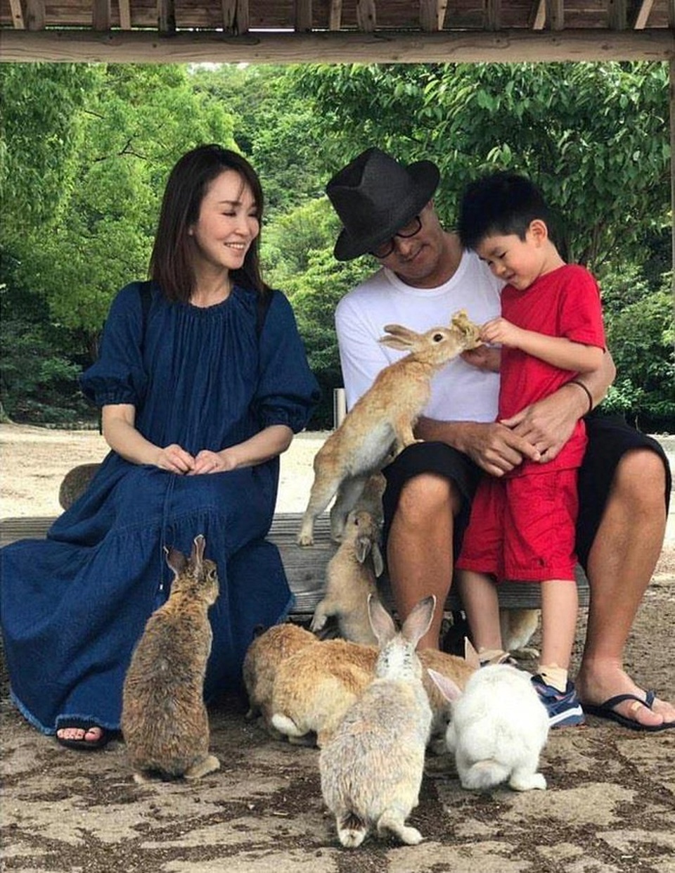 Nhan sắc trái ngược của cặp đôi cùng tuổi Phạm Văn Phương - Lý Minh Thuận - 8 Nhan sắc trái ngược của cặp đôi cùng tuổi Phạm Văn Phương - Lý Minh Thuận - 8