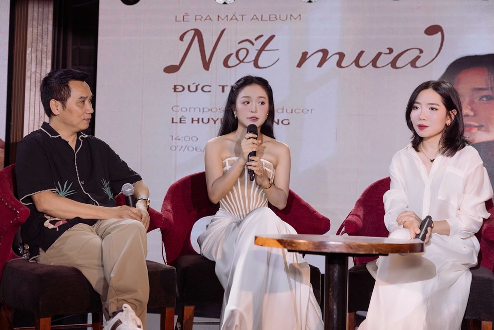 Á quân Đức Thoa: “Mỹ Linh là nguồn cảm hứng lớn trong âm nhạc của tôi” - 2 Á quân Đức Thoa: “Mỹ Linh là nguồn cảm hứng lớn trong âm nhạc của tôi” - 2