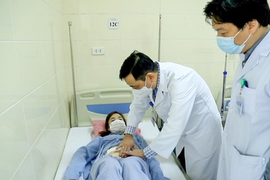 Người phụ nữ trở về từ Ý được điều trị thành công ung thư cổ tử cung