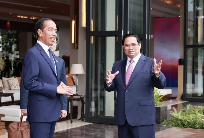 Thủ tướng Phạm Minh Chính gặp song phương với Tổng thống Indonesia Joko Widodo nhân dịp dự Cấp cao ASEAN 42.