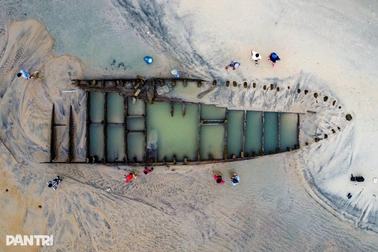 Giải mã “bảo vật tàu cổ” Hội An: Ẩn số sau tấm ván gỗ, kỹ thuật cưa ván