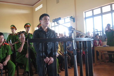 Nhẫn tâm giết con trai 7 tuổi để trả thù bố