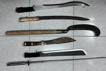 Hai băng nhóm thanh thiếu niên mang vũ khí "dàn trận" chỉ vì... nẹt pô xe