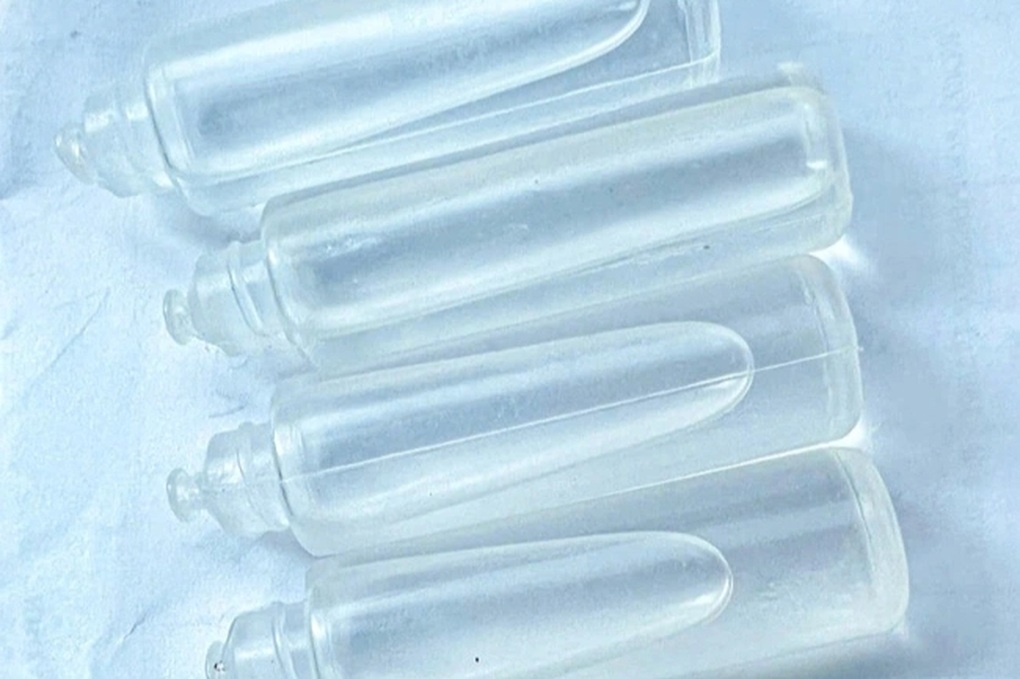 Uống nhầm thuốc diệt chuột, bé gái 10 tuổi nguy kịch - 1 Uống nhầm thuốc diệt chuột, bé gái 10 tuổi nguy kịch - 1