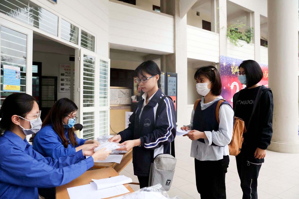 Đại học Quốc gia HN tạm dừng tất cả hội thảo, lễ trao bằng tốt nghiệp... - 1 Đại học Quốc gia HN tạm dừng tất cả hội thảo, lễ trao bằng tốt nghiệp... - 1