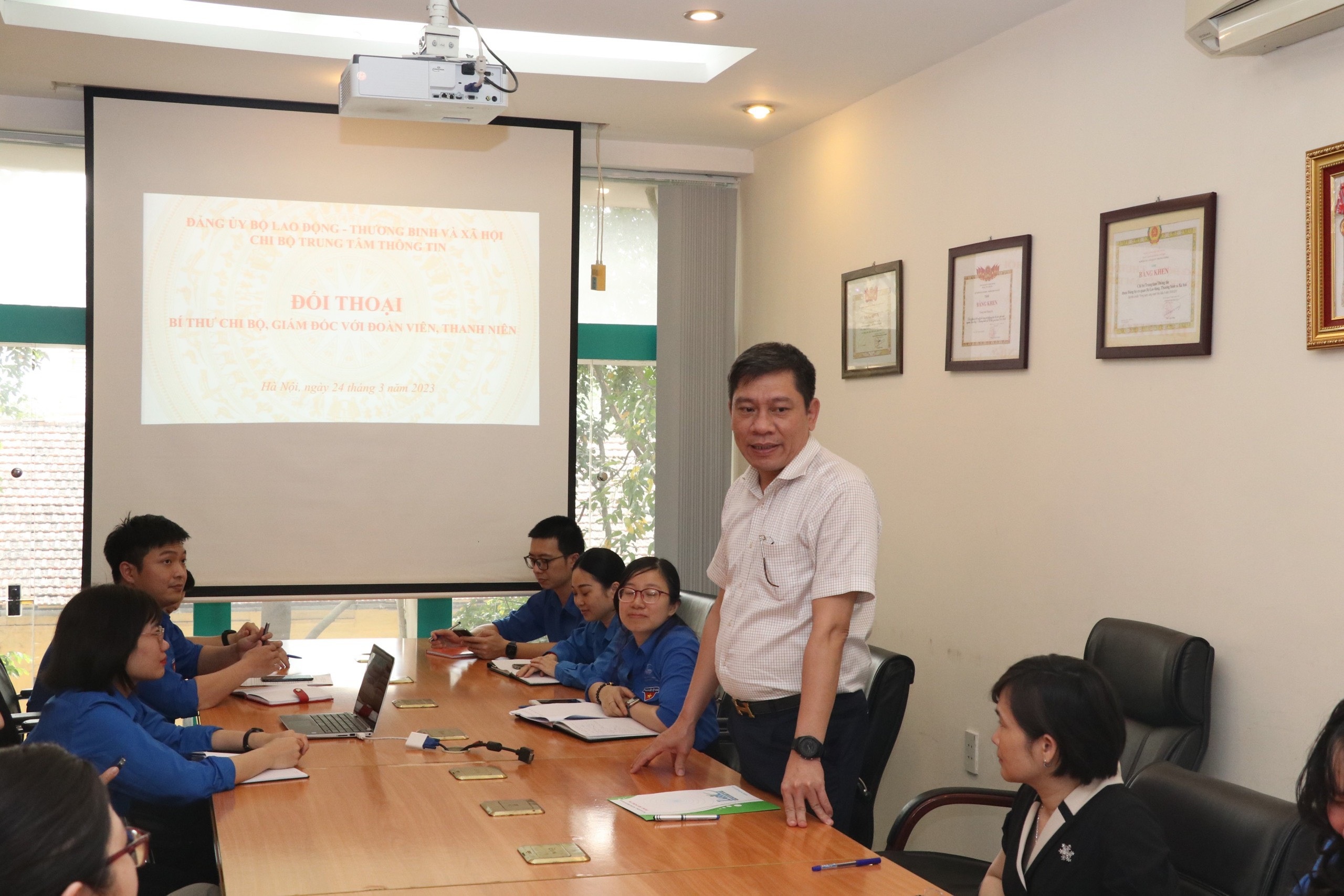 Năm bùng nổ của tuổi trẻ Bộ LĐ-TBXH: Sưởi ấm 6.000 mảnh đời, điểm nhấn AI - 11 Năm bùng nổ của tuổi trẻ Bộ LĐ-TBXH: Sưởi ấm 6.000 mảnh đời, điểm nhấn AI - 11