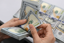 Một tháng, 5 công ty văng khỏi câu lạc bộ vốn hóa tỷ USD