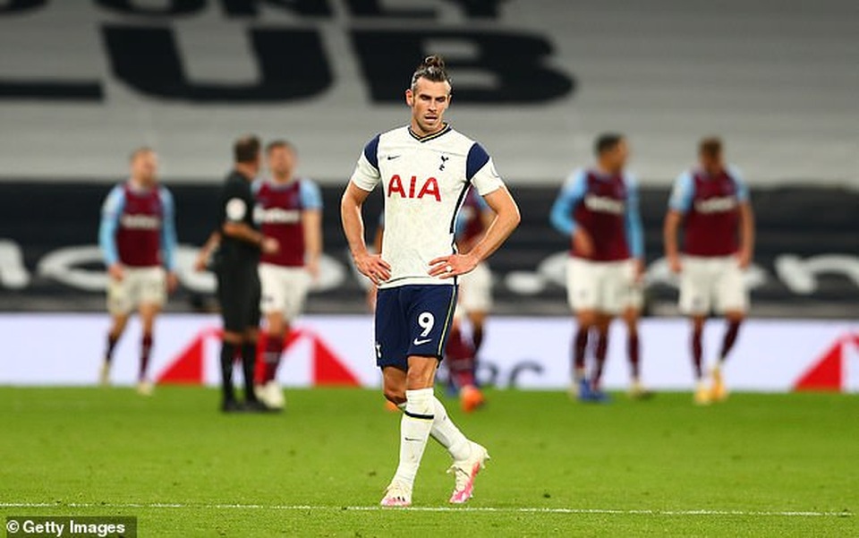 HLV Mourinho: Tottenham bị trừng phạt vì khinh thường đối thủ - 4