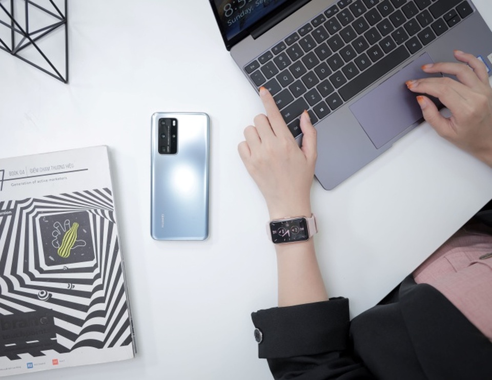 Bốn món quà hi-tech xịn, giá mềm cho phái đẹp ngày 20/10 - 1 Bốn món quà hi-tech xịn, giá mềm cho phái đẹp ngày 20/10 - 1