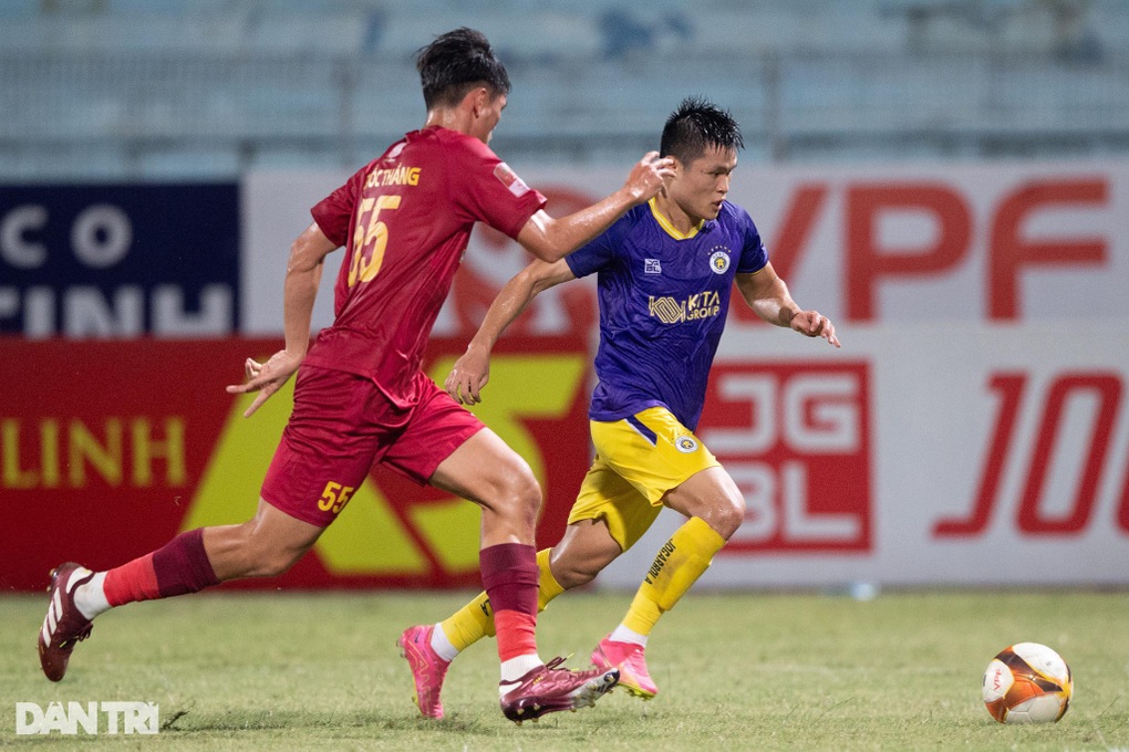 Thua đậm Hà Nội FC, CLB Khánh Hòa chính thức xuống hạng - 2 Thua đậm Hà Nội FC, CLB Khánh Hòa chính thức xuống hạng - 2