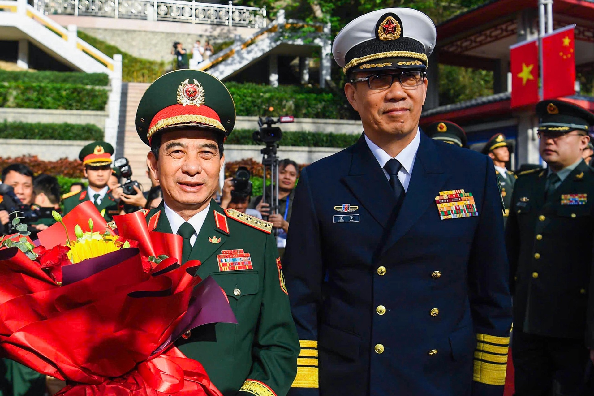 Đại tướng Phan Văn Giang tô son cột mốc biên giới Việt Nam - Trung Quốc - 9 Đại tướng Phan Văn Giang tô son cột mốc biên giới Việt Nam - Trung Quốc - 9