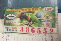 Tờ vé số trúng thưởng 2 tỷ đồng đã bị hỏng như thế nào?