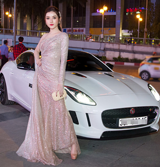 Á hậu Huyền My 11 năm sau đăng quang: Độc thân quyến rũ, hàng hiệu tiền tỷ - 12