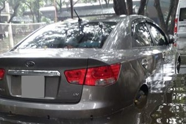 Bảo hiểm Liberty cùng khách hàng miền Bắc đối phó mùa mưa bão