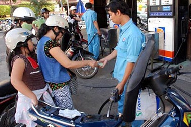 Yêu cầu doanh nghiệp chưa tăng giá xăng dầu