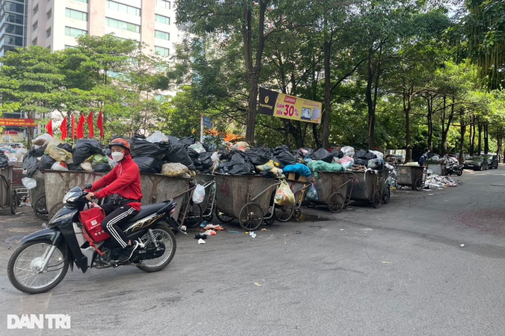 Sắp đến lúc xả rác càng nhiều, nộp tiền càng cao - 1 Sắp đến lúc xả rác càng nhiều, nộp tiền càng cao - 1