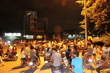 Một thanh niên tự tử trong nhà nghỉ