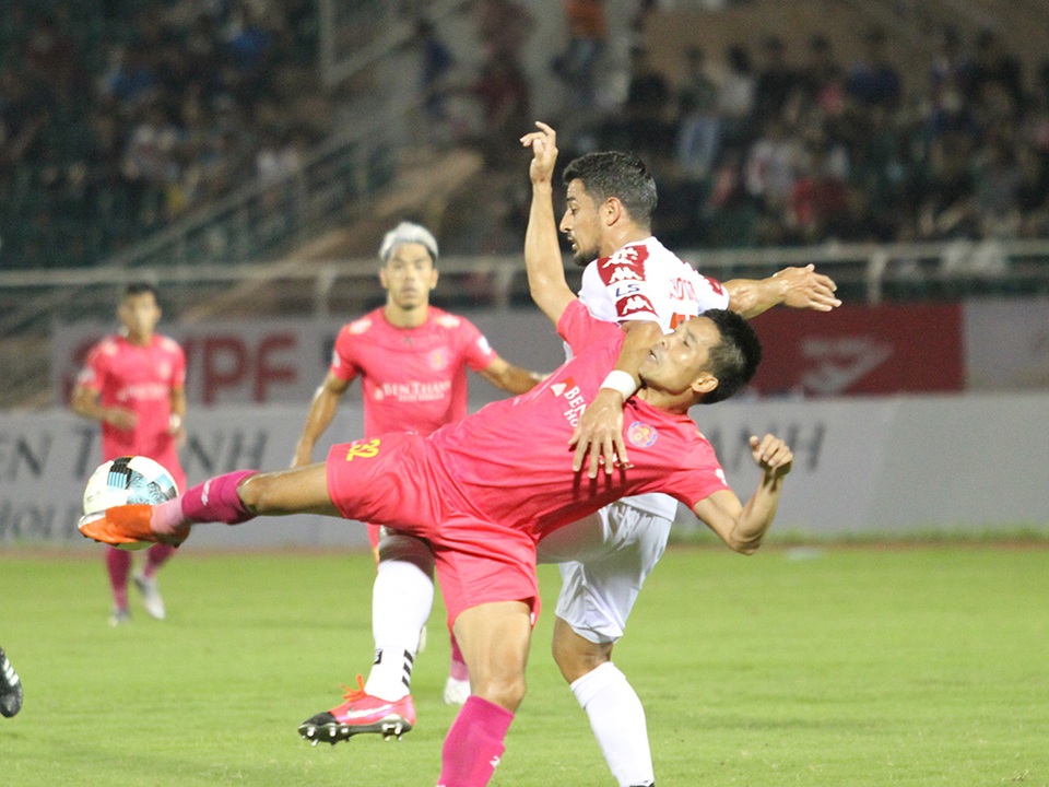 HLV Sài Gòn FC thừa nhận khó khăn trong cuộc đua vô địch - 3 HLV Sài Gòn FC thừa nhận khó khăn trong cuộc đua vô địch - 3
