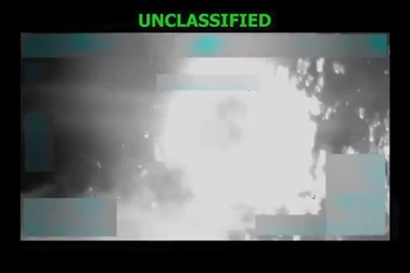 Khoảnh khắc Mỹ tập kích xuồng nghi chở ma túy trên Thái Bình Dương