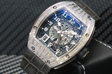 Đồng hồ Richard Mille RM010 với 6 nấc điều chỉnh độc đáo