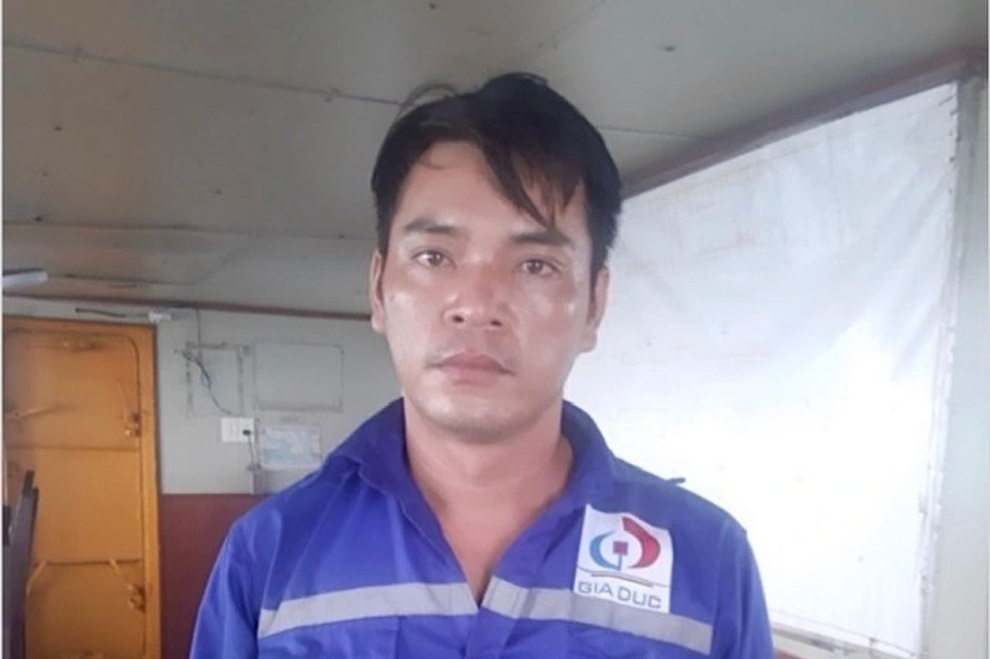 Tàu hàng đâm tàu cá, 2 người mất tích - 1 Tàu hàng đâm tàu cá, 2 người mất tích - 1