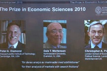 Nobel Kinh tế chia đều cho 3 chuyên gia thị trường lao động