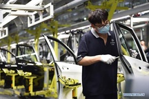 Ngành công nghiệp ô tô điêu đứng vì dịch corona