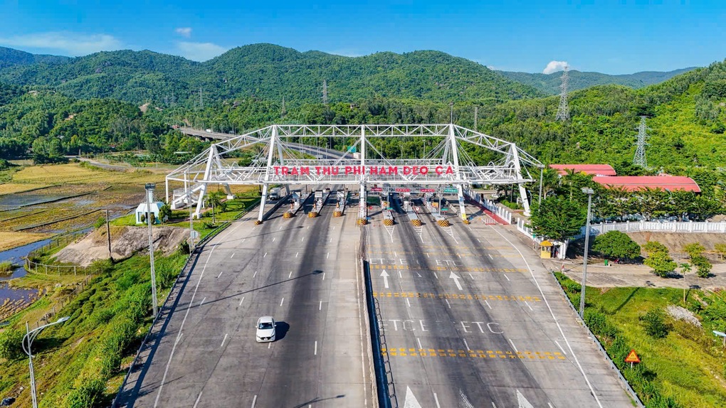 Tập đoàn Đèo Cả miễn phí đường bộ cho các đoàn xe cứu trợ - 3