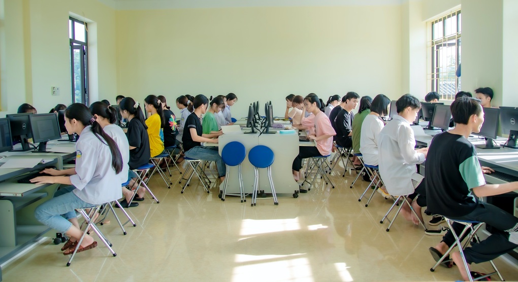 Theo ngành học bị chê vô dụng vẫn thu nhập 40 triệu/tháng - 6 Theo ngành học bị chê vô dụng vẫn thu nhập 40 triệu/tháng - 6