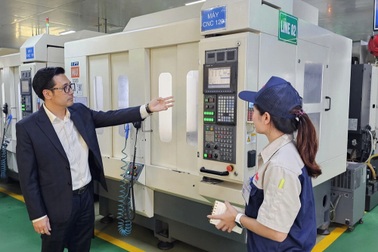 Báo kinh tế Hàn Quốc kể câu chuyện tái sinh của doanh nghiệp Việt Nam