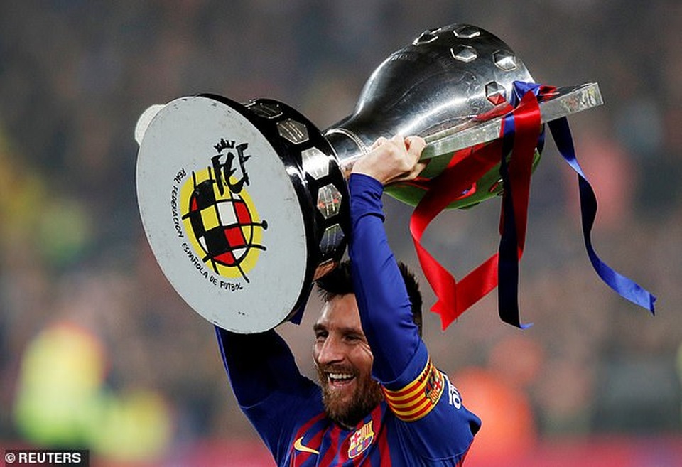 Lionel Messi lần thứ 6 giành Quả bóng vàng - 2 Lionel Messi lần thứ 6 giành Quả bóng vàng - 2