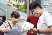 Sáng nay, học trò Sài Gòn vào "cuộc đua" lớp 10 trường Phổ thông Năng khiếu