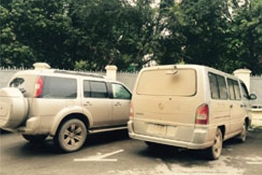 Bắt quả tang 13 đối tượng đánh bạc, thu giữ gần 80 triệu và 4 ôtô