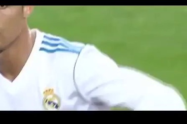 C.Ronaldo đối diện với án treo giò vì hành vi chơi xấu