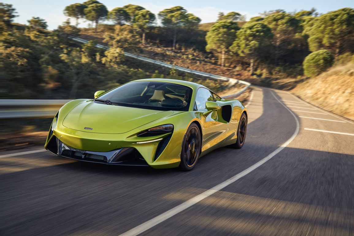 Xe hybrid hiệu suất cao McLaren Artura trình làng - 13 Xe hybrid hiệu suất cao McLaren Artura trình làng - 13
