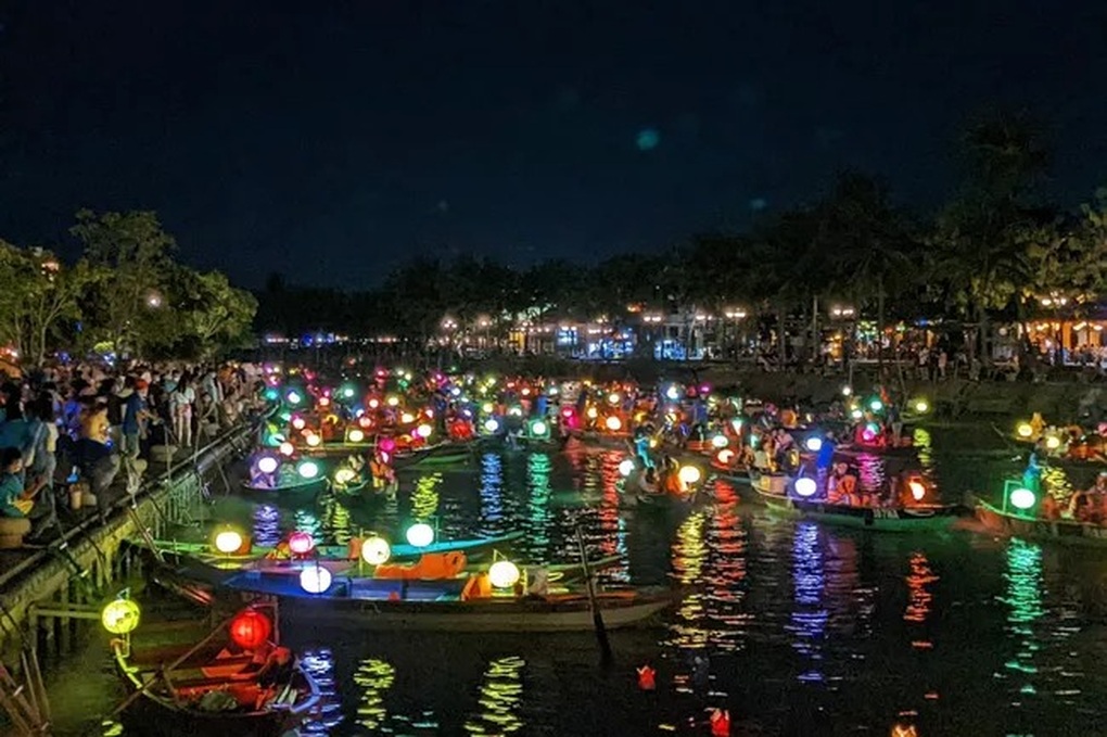 Khách Tây chơi ở Việt Nam suốt 10 ngày, ăn đủ món, vẫn thấy thiếu thời gian - 3 Khách Tây chơi ở Việt Nam suốt 10 ngày, ăn đủ món, vẫn thấy thiếu thời gian - 3
