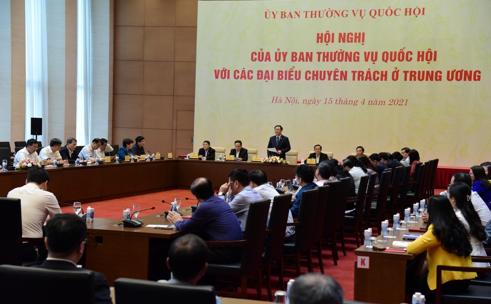 Chủ tịch Quốc hội lần đầu làm việc với đại biểu chuyên trách ở Trung ương - 3 Chủ tịch Quốc hội lần đầu làm việc với đại biểu chuyên trách ở Trung ương - 3