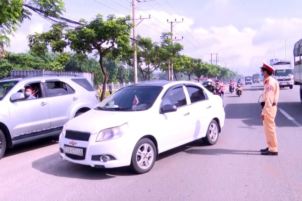 Bà Rịa-Vũng Tàu: 12 cán bộ công an dương tính với SARS-CoV-2 - 1 Bà Rịa-Vũng Tàu: 12 cán bộ công an dương tính với SARS-CoV-2 - 1