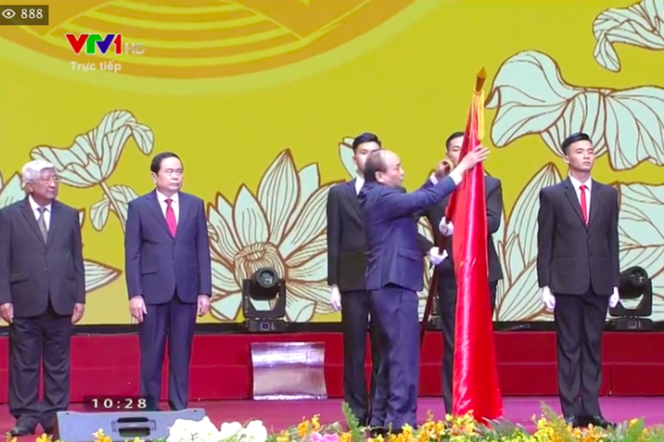 Tổng Bí thư: Cán bộ cần trọng dân, có trách nhiệm, không mị dân! - 4 Tổng Bí thư: Cán bộ cần trọng dân, có trách nhiệm, không mị dân! - 4