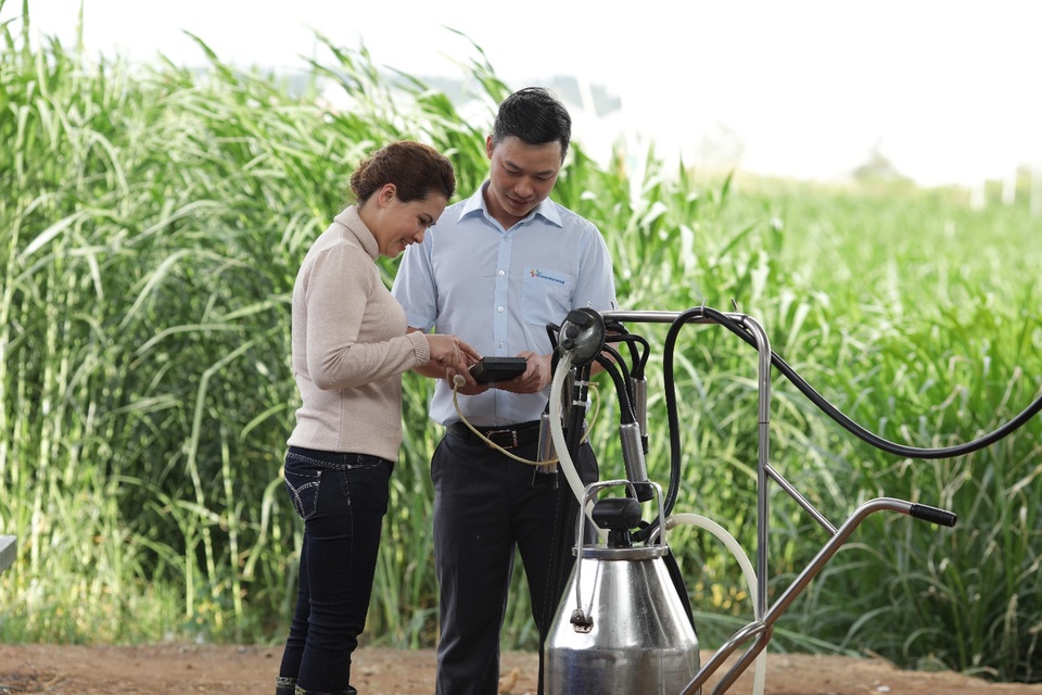 Sữa Cô gái Hà Lan tự hào có nguồn sữa nguyên liệu lớn và an toàn hơn chuẩn 11 lần - 2