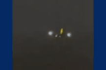 Máy bay Australia chở 73 người cháy động cơ giữa không trung