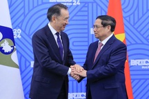 Thủ tướng gặp Tổng Thư ký Liên Hợp Quốc và lãnh đạo các nước tại Nga