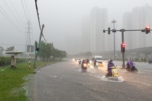 TPHCM: Hôm nay, nhiều trường ĐH tiếp tục cho nghỉ học do ảnh hưởng bão