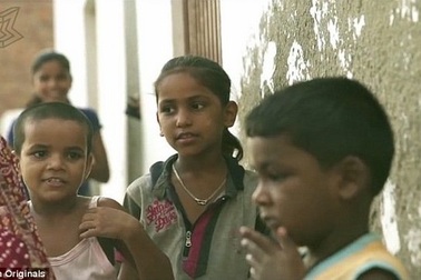 Những cô gái tuổi teen trong "địa ngục" nhà thổ ở Ấn Độ