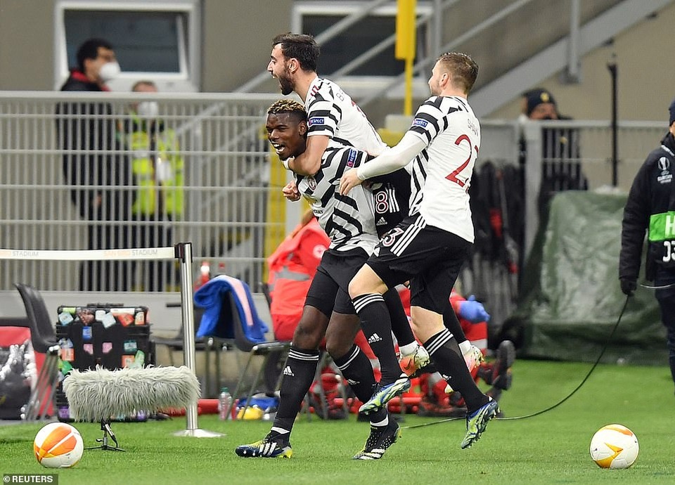 Pogba tỏa sáng giúp Man Utd vượt ải AC Milan, Tottenham bị loại cực sốc - 2 Pogba tỏa sáng giúp Man Utd vượt ải AC Milan, Tottenham bị loại cực sốc - 2